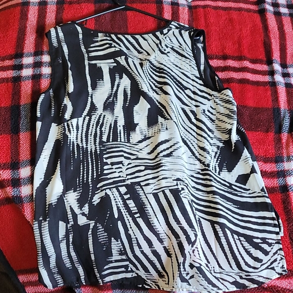 Women's XL Black & White Sheer Blouse - Picture 5 of 8